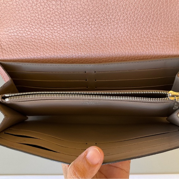 Louis Vuitton Capucines Long Wallet - Picture 7 of 7